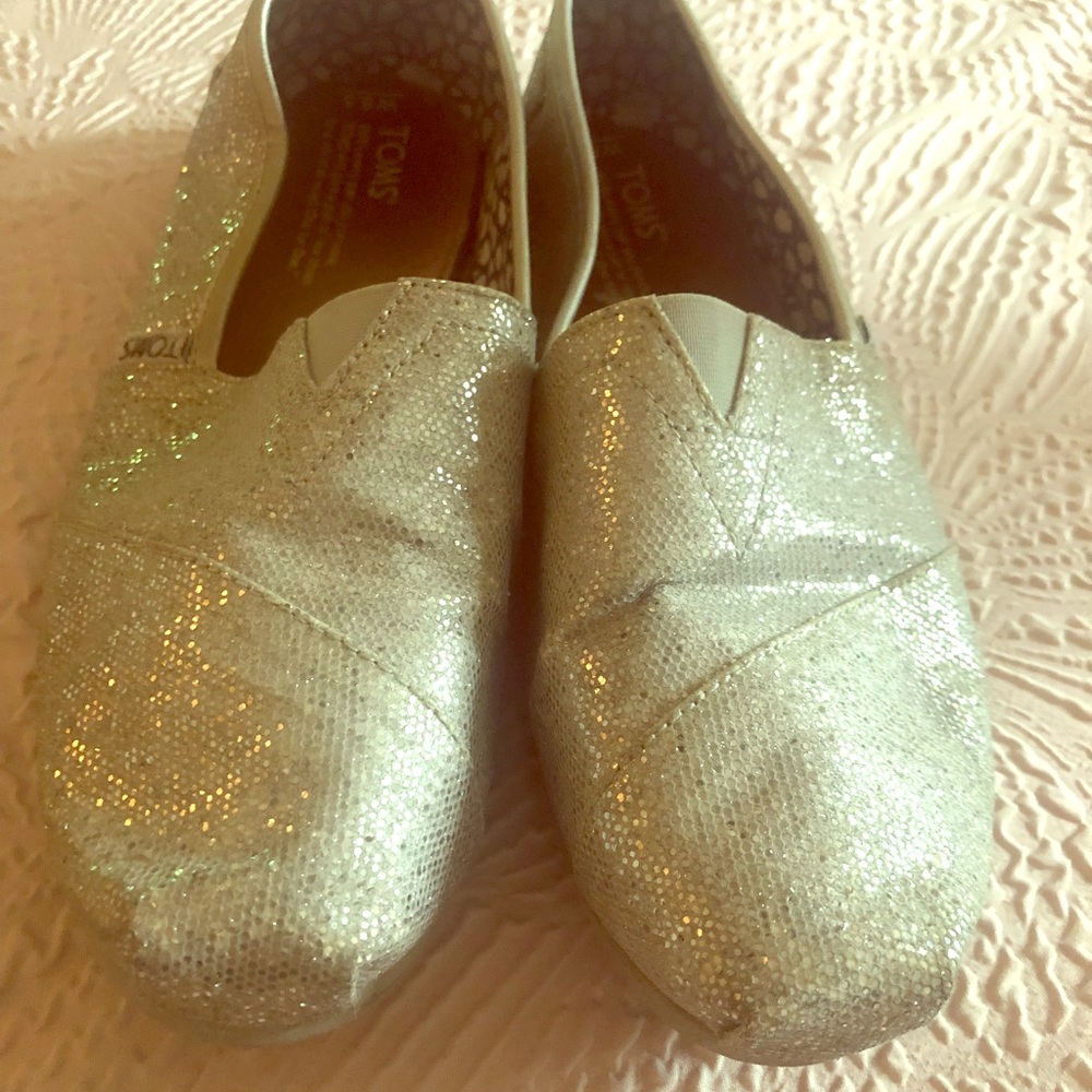 Silver thread Toms